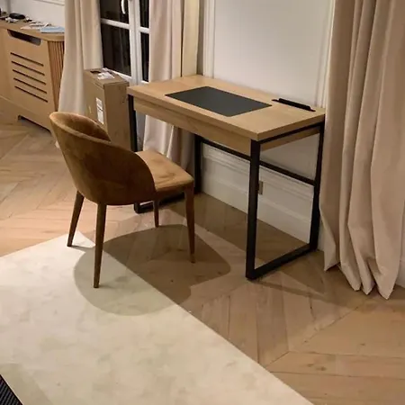 Des Arts Apartment *